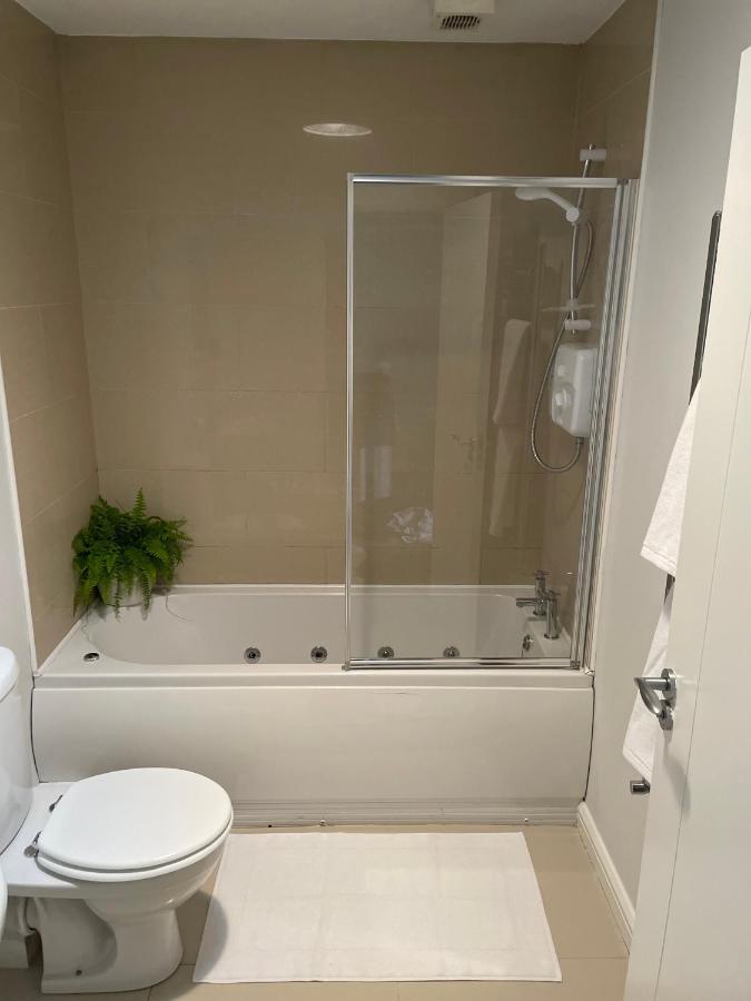 ناس Private Double Room & Bathroom المظهر الخارجي الصورة